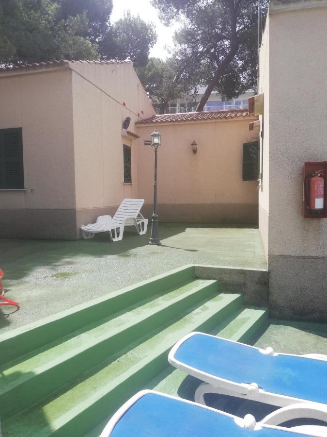 Es Pins Apartment Cala Blanca  Ngoại thất bức ảnh